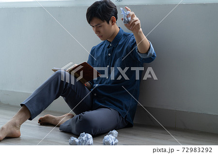 Man sadness, writer 72983292