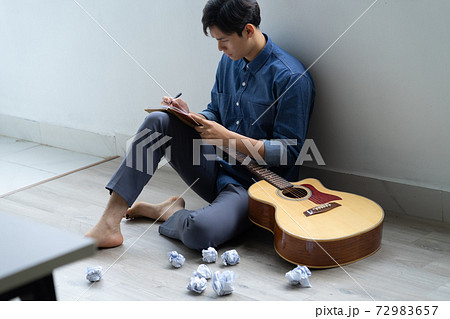 Man sadness Man sadness 72983657