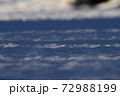 積もった新雪 72988199