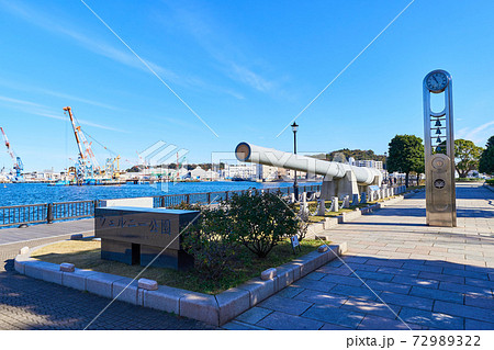 横須賀港とヴェルニー公園 72989322