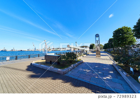 横須賀港とヴェルニー公園 横須賀港とヴェルニー公園 72989323
