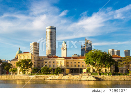 Singapore city skyline 72995074