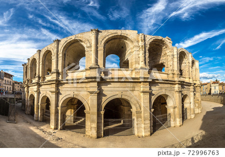 Roman amphitheatre in Arles 72996763