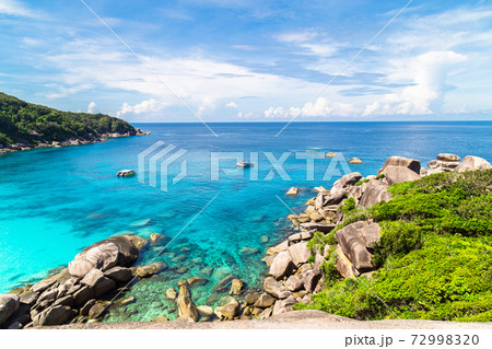 View Point at Similan island, Warm and clear azure ocean waters. View Point at Similan island, Warm and clear azure ocean waters. 72998320