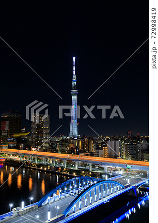 東京スカイツリーのライトアップ 特別色 の写真素材