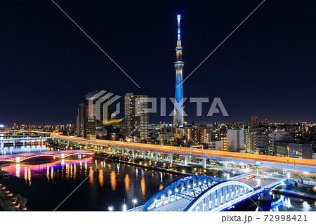 東京スカイツリーのライトアップ 特別色 の写真素材