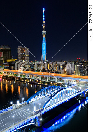 東京スカイツリーのライトアップ(特別色) 東京スカイツリーのライトアップ(特別色) 72998424