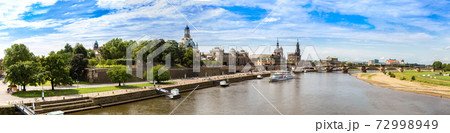 Panoramic view of Dresden 72998949