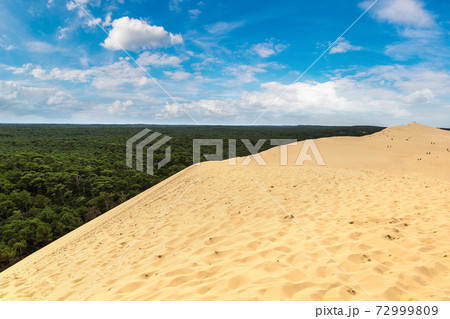 Dune of Pilat, Arcachon Bay,  France 72999809