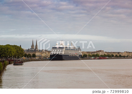 Cruise ship in Bordeaux, France 72999810