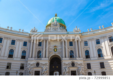 Hofburg Palace in Vienna, Austria 72999851
