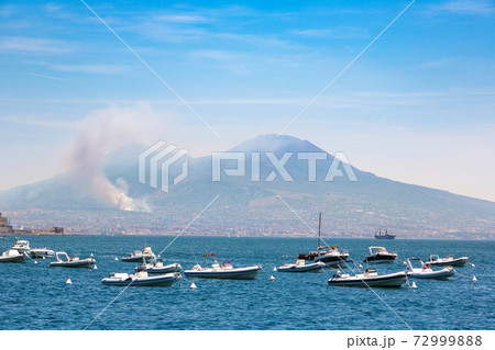 Napoli and volcano Vesuvius Napoli and volcano Vesuvius 72999888