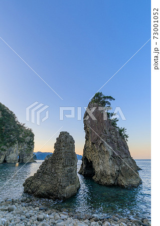 静岡西伊豆_浮島海岸の朝焼け 73001052