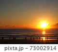九十九里浜の初日の出 73002914