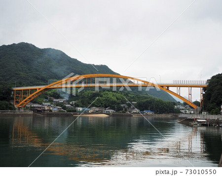 高根大橋と瀬戸田水道 73010550