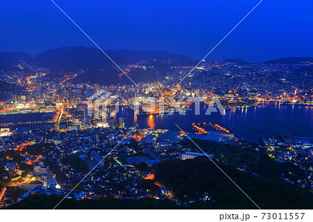 長崎県 稲佐山山頂展望台から見た長崎夜景の写真素材