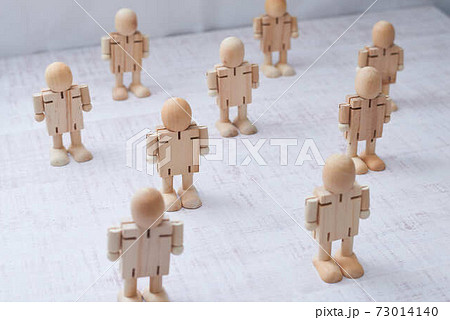 ソーシャルディスタンス 73014140