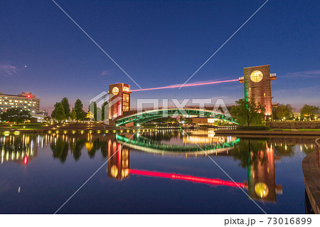 富山市_環水公園の絶景夜景 73016899