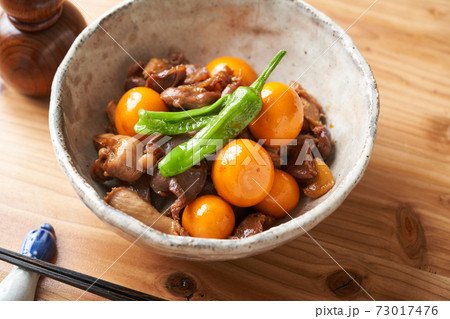 鶏もつ煮 73017476