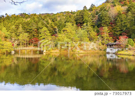 秋の京都 修学院離宮 73017973