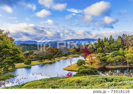 秋の京都 修学院離宮 73018116