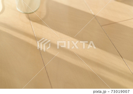 窓辺 窓辺 73019007