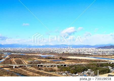 冬の岐阜市、都市風景 冬の岐阜市、都市風景 73019658