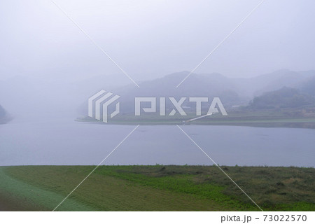 湖 山 霧 73022570