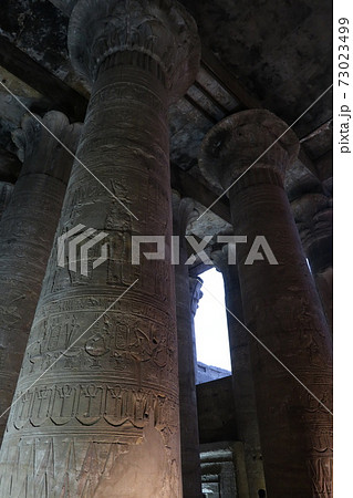 エジプトの古代遺跡、エドフのホルス神殿(Temple of Horus in Egypt) エジプトの古代遺跡、エドフのホルス神殿(Temple of Horus in Egypt) 73023499