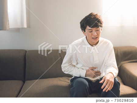 部屋で過ごす時間 部屋で過ごす時間 73029810