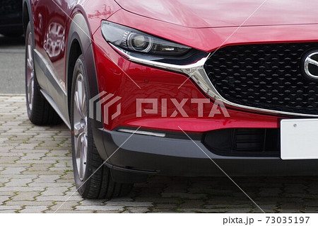 自動車イメージ マツダCX-30のフロントマスク 自動車イメージ マツダCX-30のフロントマスク 73035197