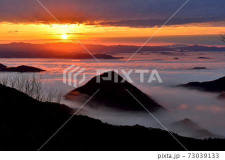 大江山からの福知山盆地の雲海 73039133