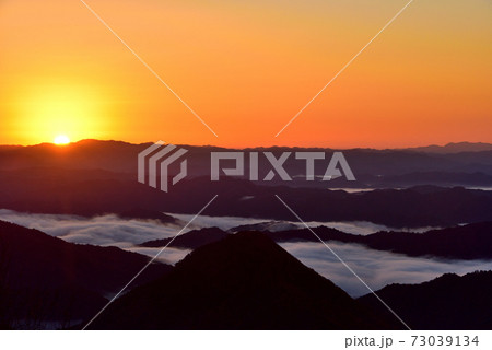 大江山からの福知山盆地の雲海 73039134