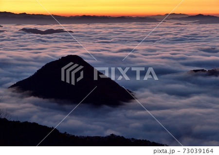 大江山からの福知山盆地の雲海 73039164