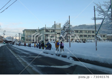 集団登校（雪国）01 73040376