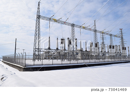 雪国の屋外変電設備 雪国の屋外変電設備 73041469