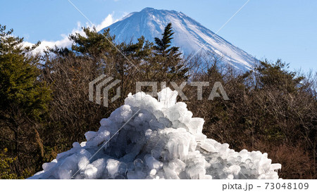 富士山と樹氷 富士山と樹氷 73048109