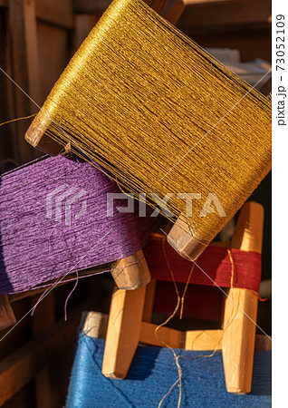 糸巻と絹糸 73052109