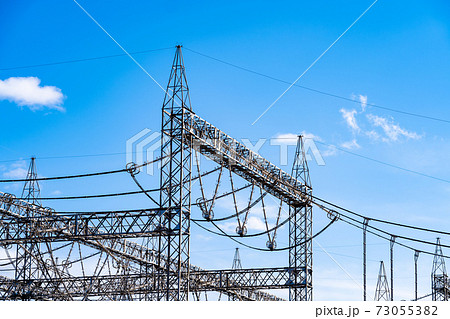 変電所・鉄塔・碍子・高圧電線 73055382