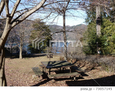 津久井湖城山公園　津久井湖方面の眺望 73057145
