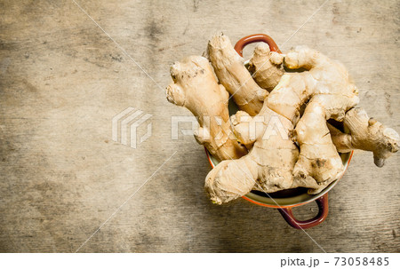 Fresh ripe ginger. Fresh ripe ginger. 73058485