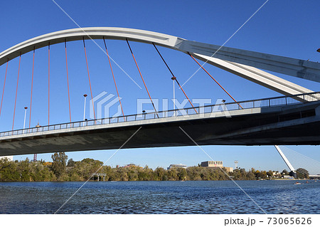 バルケッタ橋、セビリア、スペイン 73065626