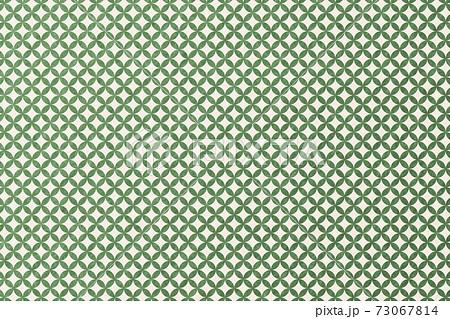 イラスト素材 和紙テクスチャ 背景 七宝文様 和柄 和風 和紙 背景素材のイラスト素材