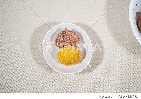 秋の味覚茹で栗 秋の味覚茹で栗 73071940