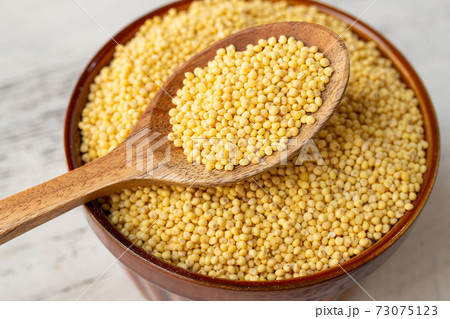 雑穀のもちきび（日本産、粒の大きさがもちあわより大きい） 73075123