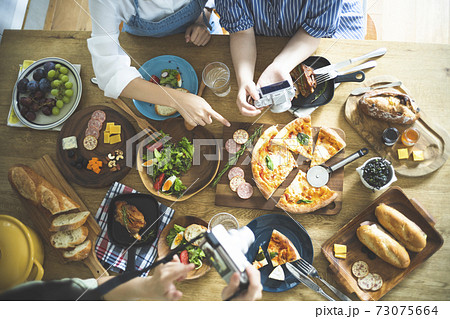 料理 俯瞰 料理 俯瞰 73075664