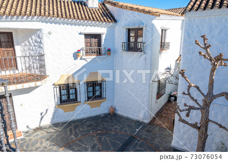 快晴の志摩地中海村 73076054