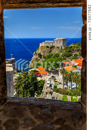 Dubrovnik fortress panorama with sea from the city walls,Croatia 73077682