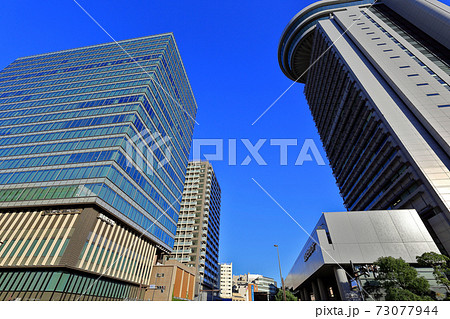 東京　都市風景　文京区　春日後楽園付近 73077944