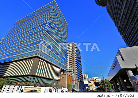 東京　都市風景　文京区　春日後楽園付近 73077952